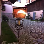 לינה וארוחת בוקר Cote Cour Colmar