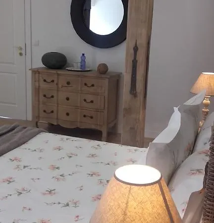 Coté Cour Colmar Bed & Breakfast 3*