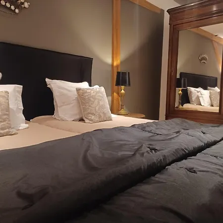 Coté Cour Colmar 3*