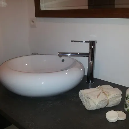Cote Cour Colmar Bed & Breakfast 3*