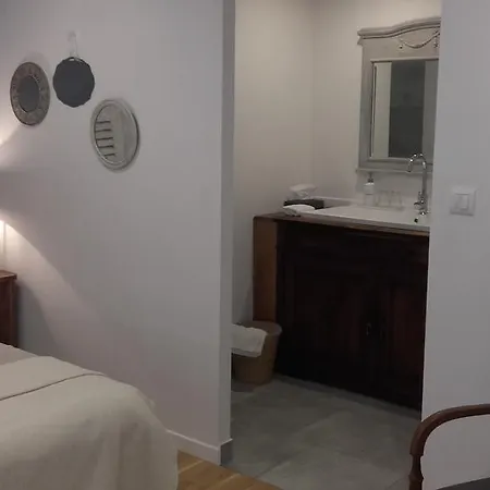 Coté Cour Colmar Couette-café 3*